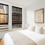 Spectacular 3Bd 1Bth In Fidi & Wall Street Area!